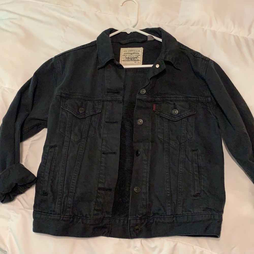Levi’s black trucker jacket women’s size XS